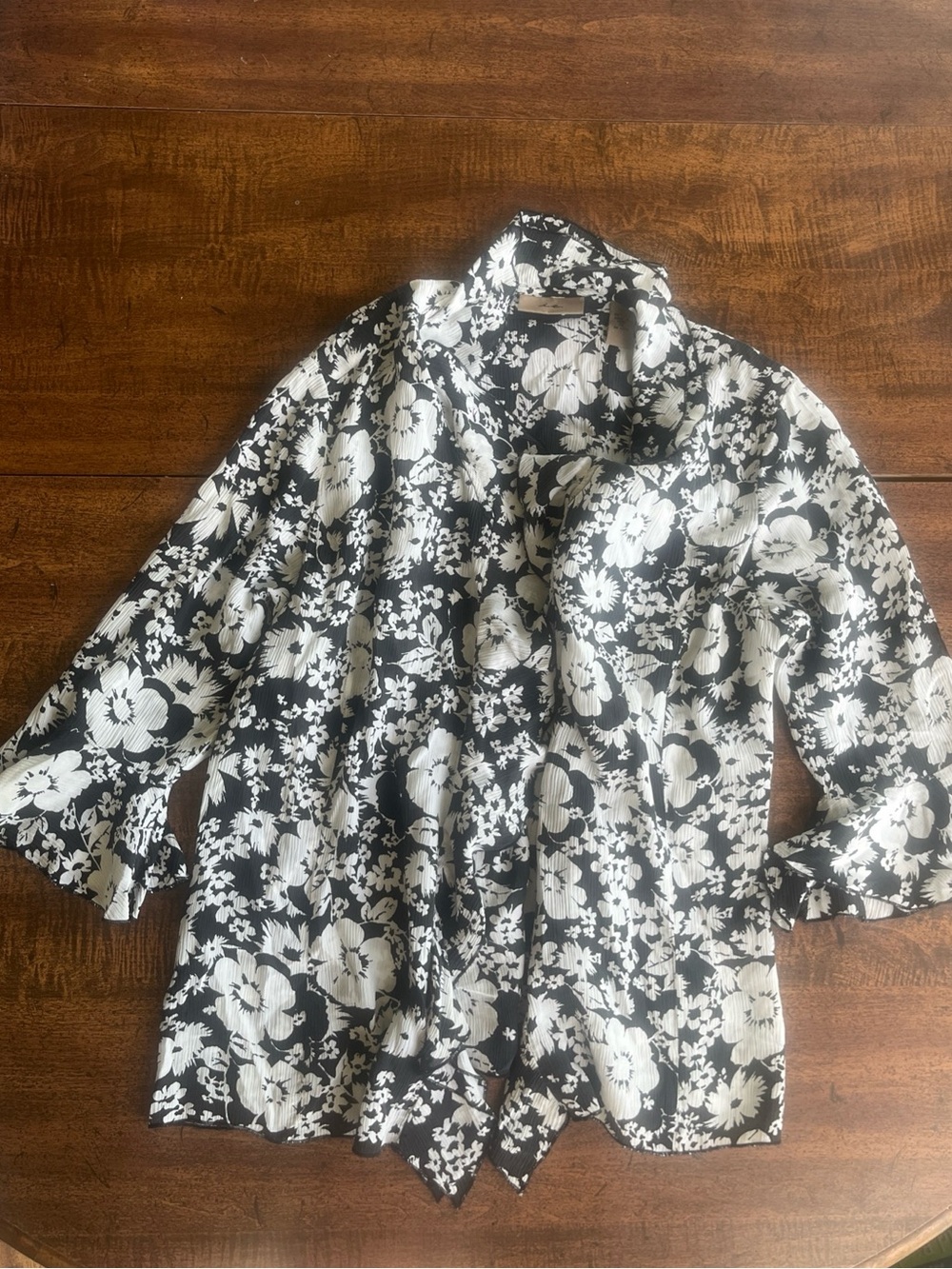 Vintage I.E. 100% Silk Black White Floral Waterfall Ruffle Garden Blouse Size 12